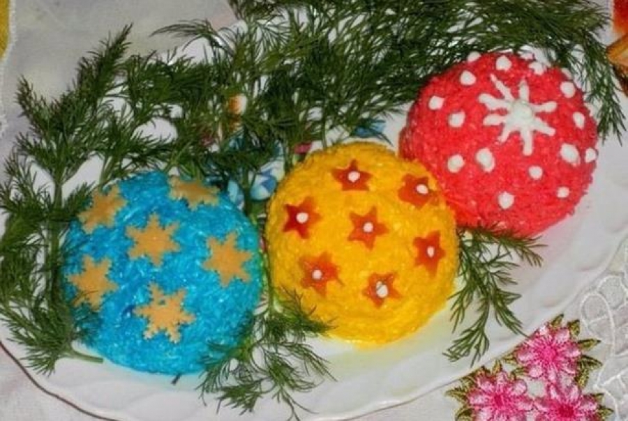САЛАТ «НОВОГОДНИЕ ИГРУШКИ»